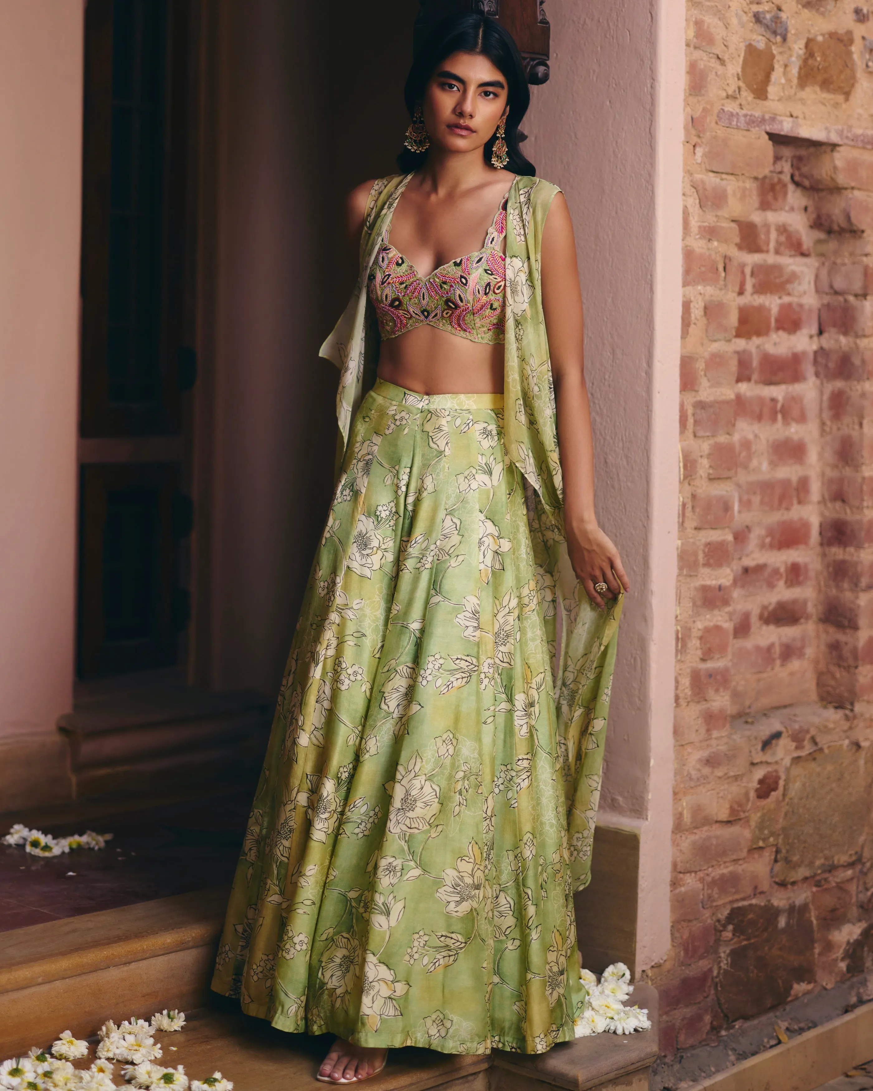 Bloosom Cape Sharara Set